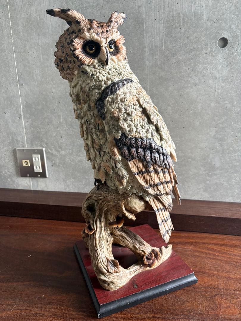 ワシミミズク　大きな置物　高さ57cm、18.8.kg フクロウ科　アンティーク