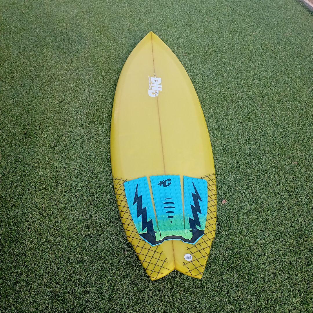 ジャンク　DHD ショートボード ツインフィン 5.8