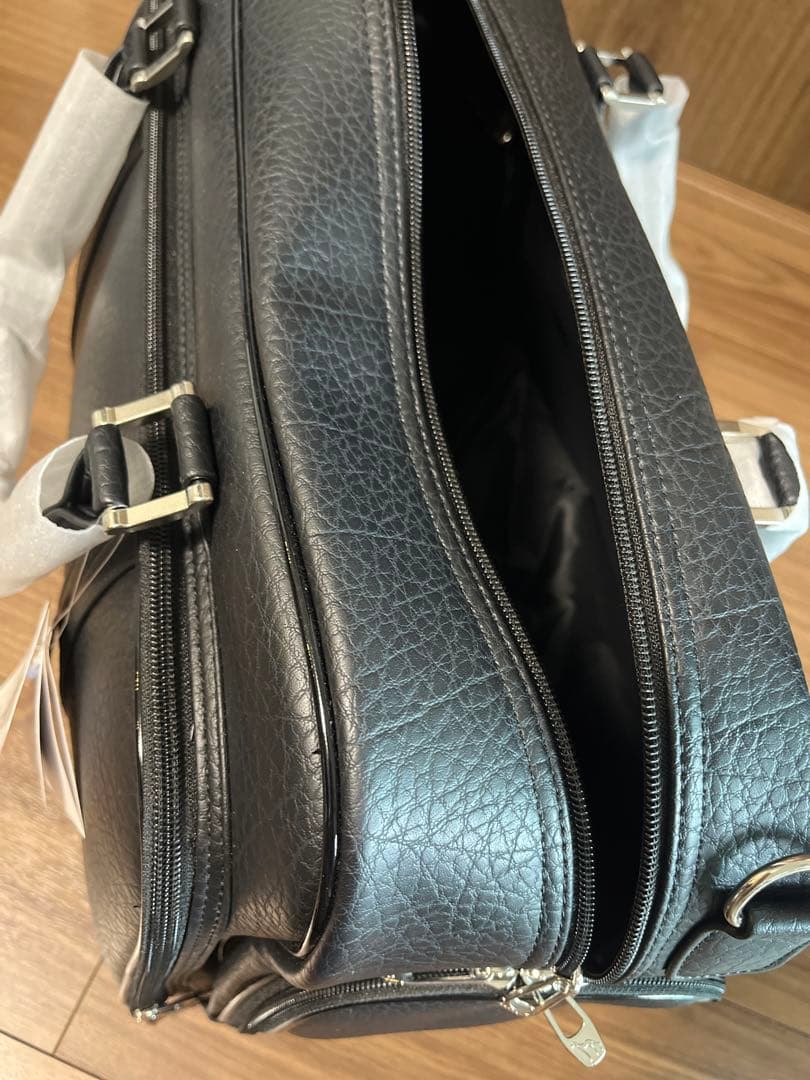 新品未使用・タグ付き☆ADABAT ボストンバッグ ☆黒