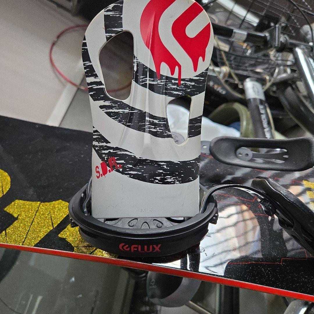 011XFLY 　FLUX S.D.F. スノーボードビンディング　152