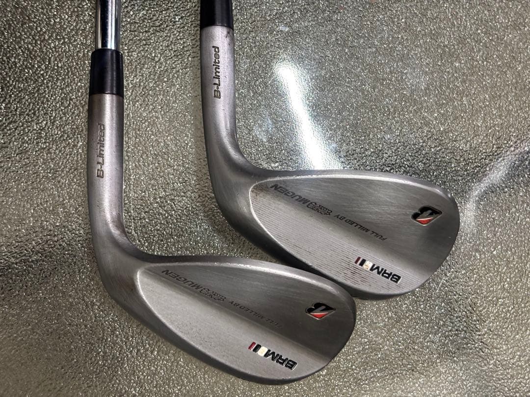 ブリジストン　Bリミテッド　無限ウエッジ　52° 58° グリップゴルフプライド