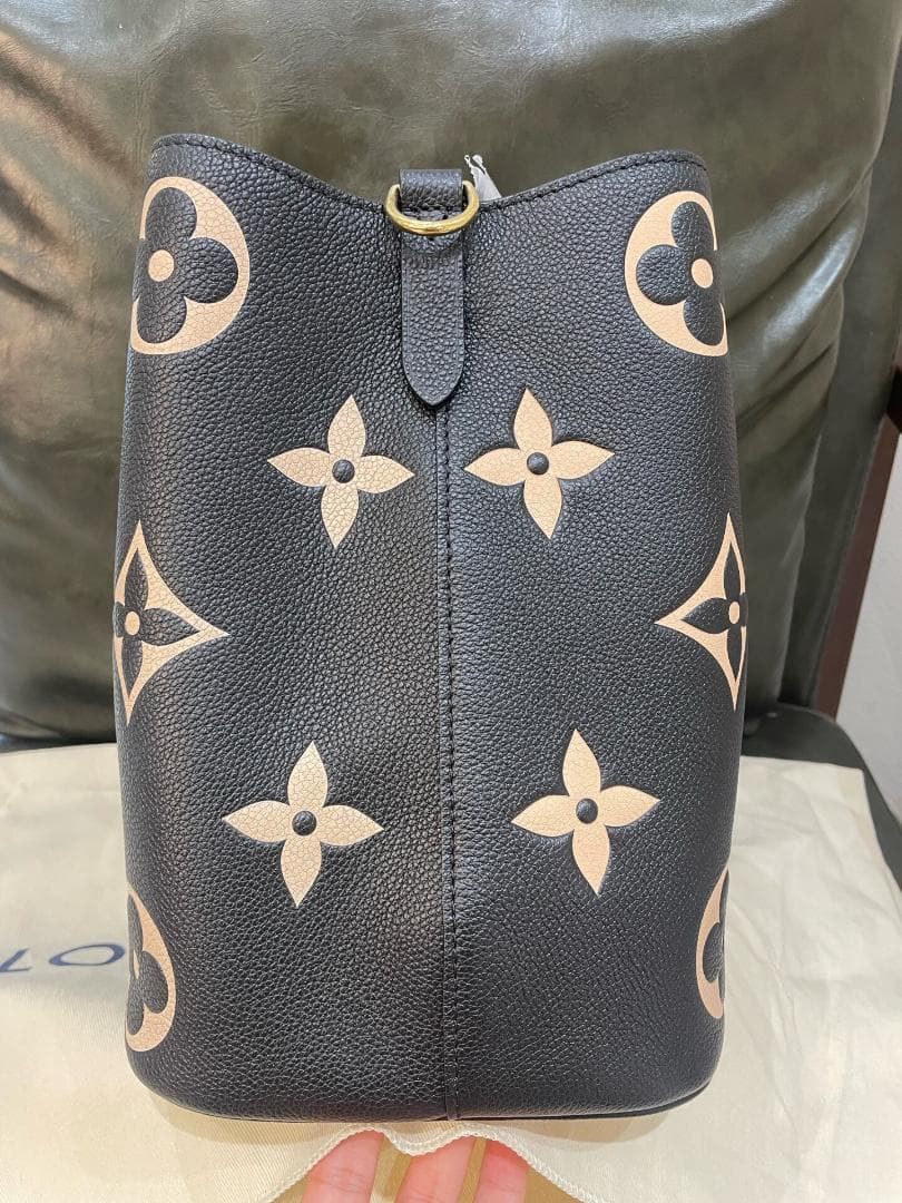 極美品✨ M45497　ネオノエMM　ハンドバッグ