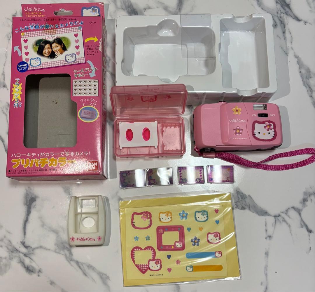 サンリオバンダイ ハローキティ プリパチカラー フィルムカメラ