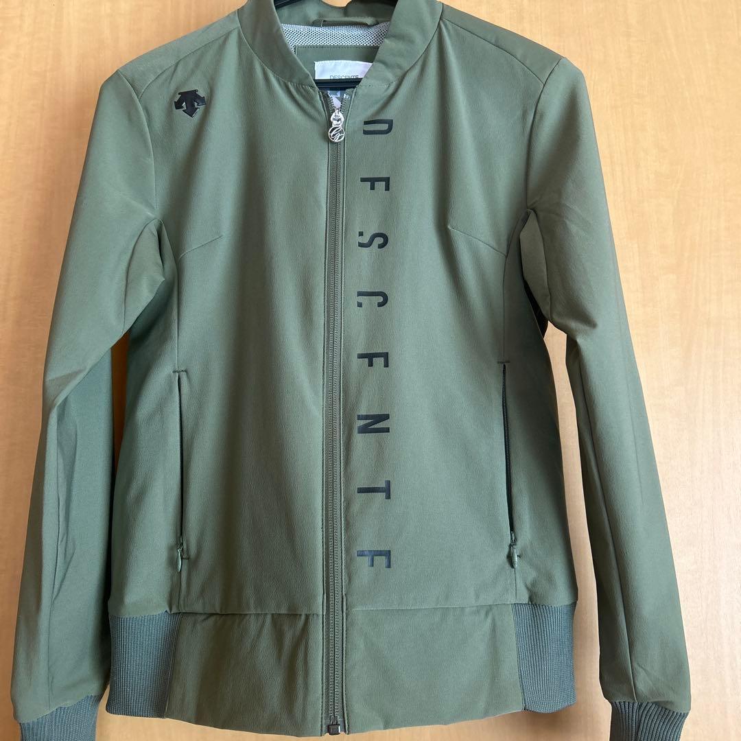 ゴルフジャケット　　モスグリーン