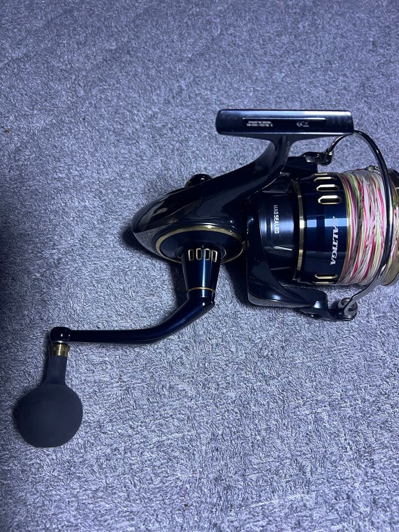 ダイワ ソルティガ 25000Pの出品です。