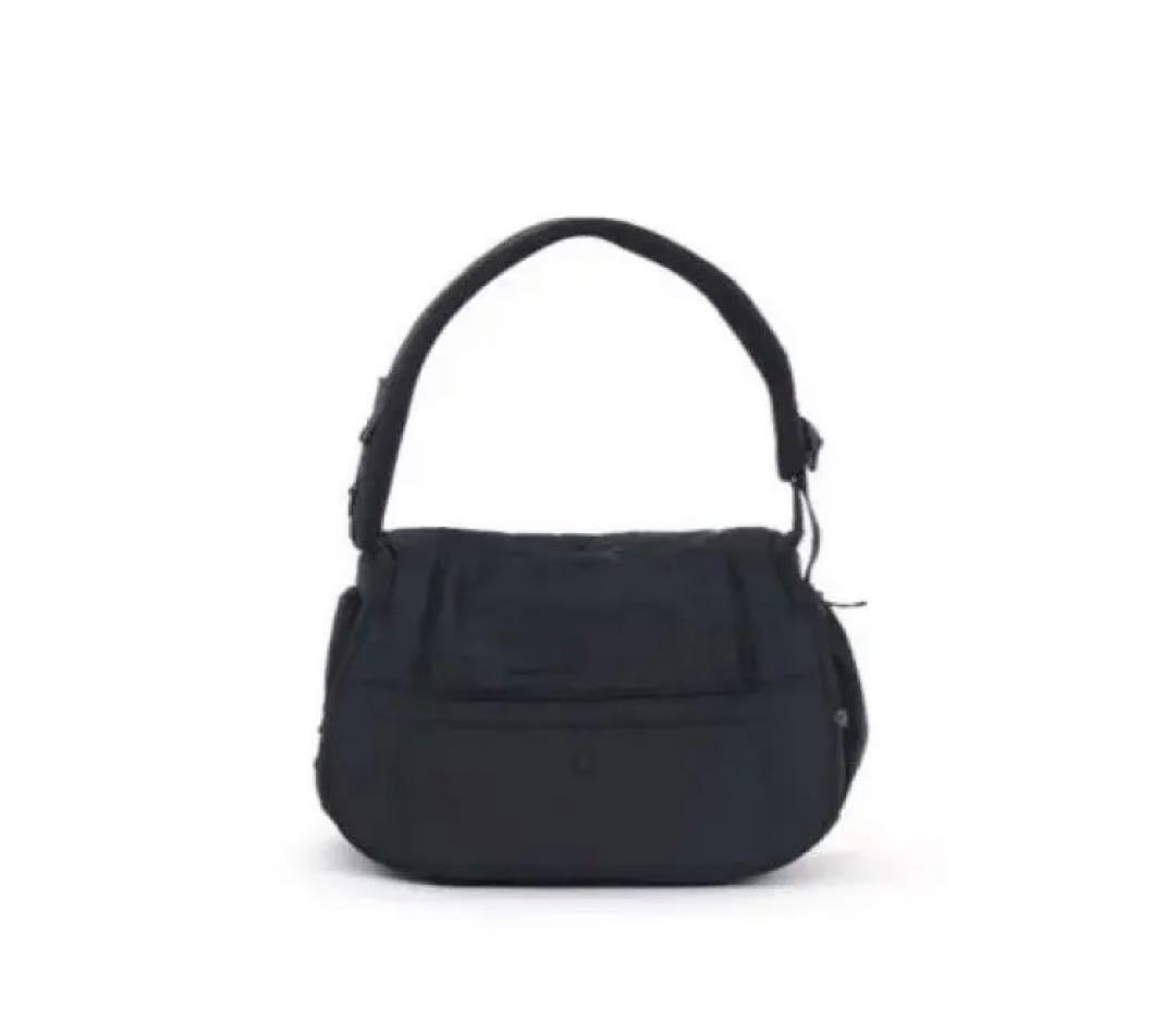 【na】SSOOK SLINGBAG Vスマート　Sサイズ　ブラック