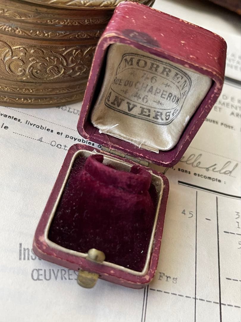 フランスアンティーク　ジュエリーボックス　指輪リングの箱　宝石店