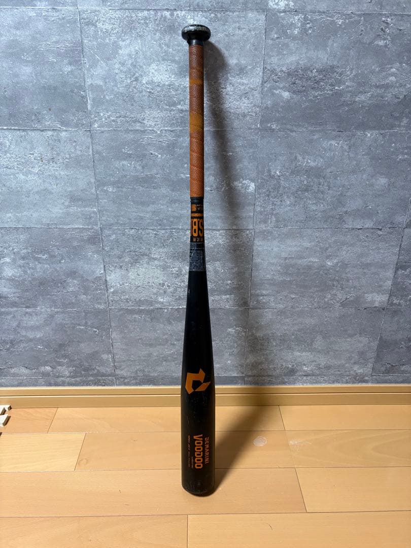 DeMarini Voodoo 軟式バット83㎝