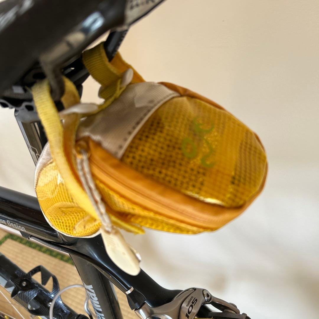 Quattro カーボンロードバイク Fizikサドル Eastonホイール付き