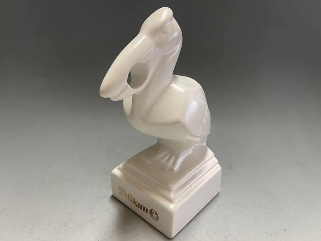 【極稀少】非売品 Pelikan ペンスタンド 大サイズ 白 陶器製 新品■