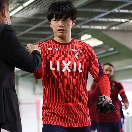 【匿名配送】【入手困難】鹿島アントラーズ　プレマッチ　赤　エンジ　紺