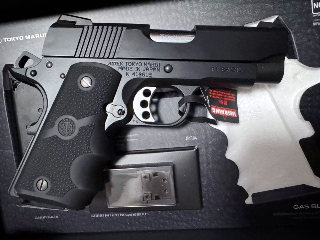 【展示美品】東京マルイ V10 Ultra Compact 新品付属品完備