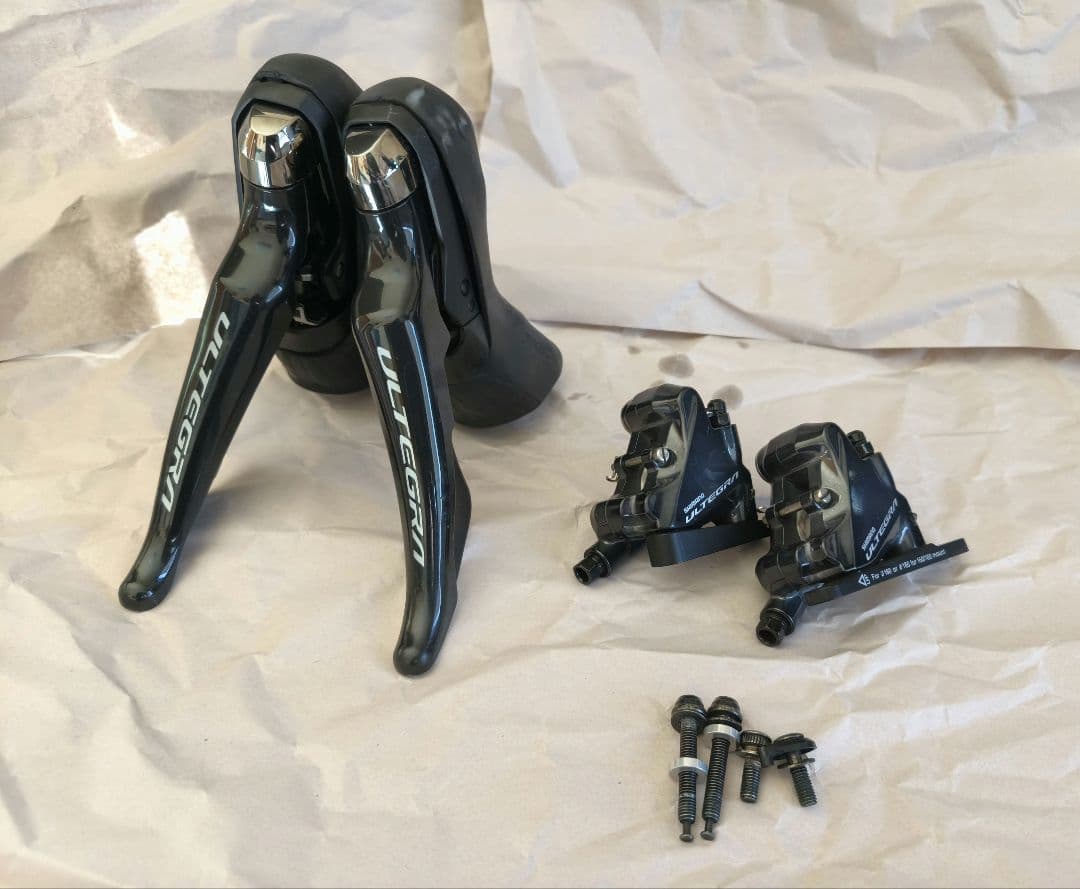 【右STIジャンク扱い】Ultegra 油圧STIレバー、ブレーキセット
