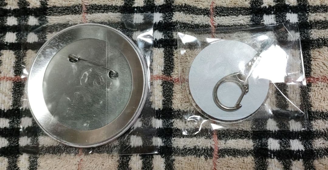 初音ミク 不二家 コラボ さくらしおり 缶バッジ アクリルキーホルダー セット