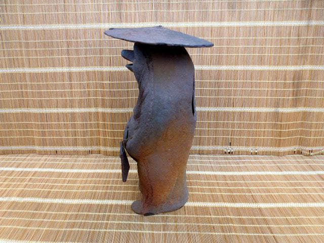 鋳鉄製 タヌキの置物 狸　縁起物　オブジェ　52ｃｍ