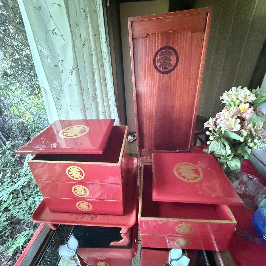 2212様感謝‼️「松」JAPAN 特産　輪島 蒔絵五段重二枚蓋　欅春慶塗り木箱入