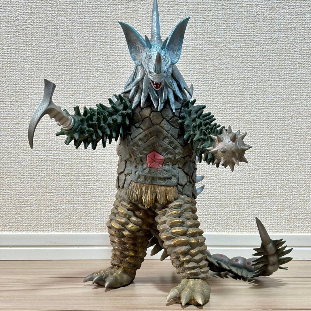 CCP 1/6特撮シリーズ 暴君怪獣タイラント ウルトラマンタロウ セット