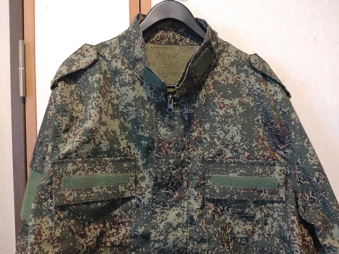 未使用　ロシア軍　北朝鮮軍　VKBO　EMR迷彩　迷彩服　サイズL　上下セット