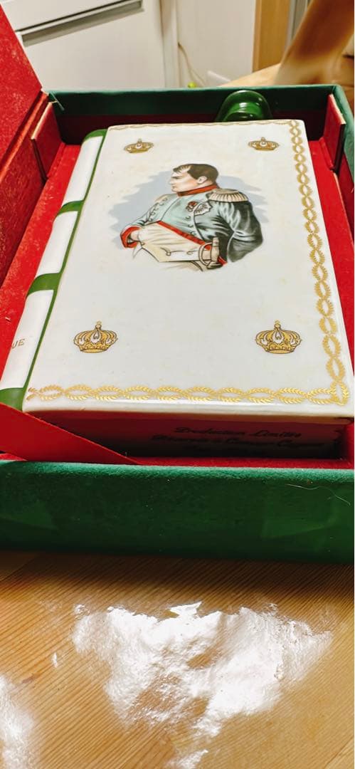 新品未開封　ナポレオン　年代物　入手不可　本型　ウイスキー