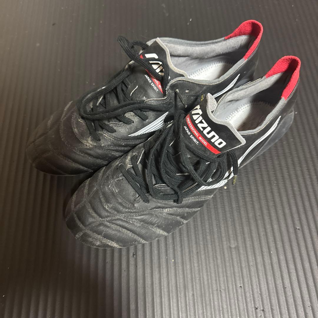 mizuno モレリアneo2サッカースパイクブラック/レッド(インソールなし)