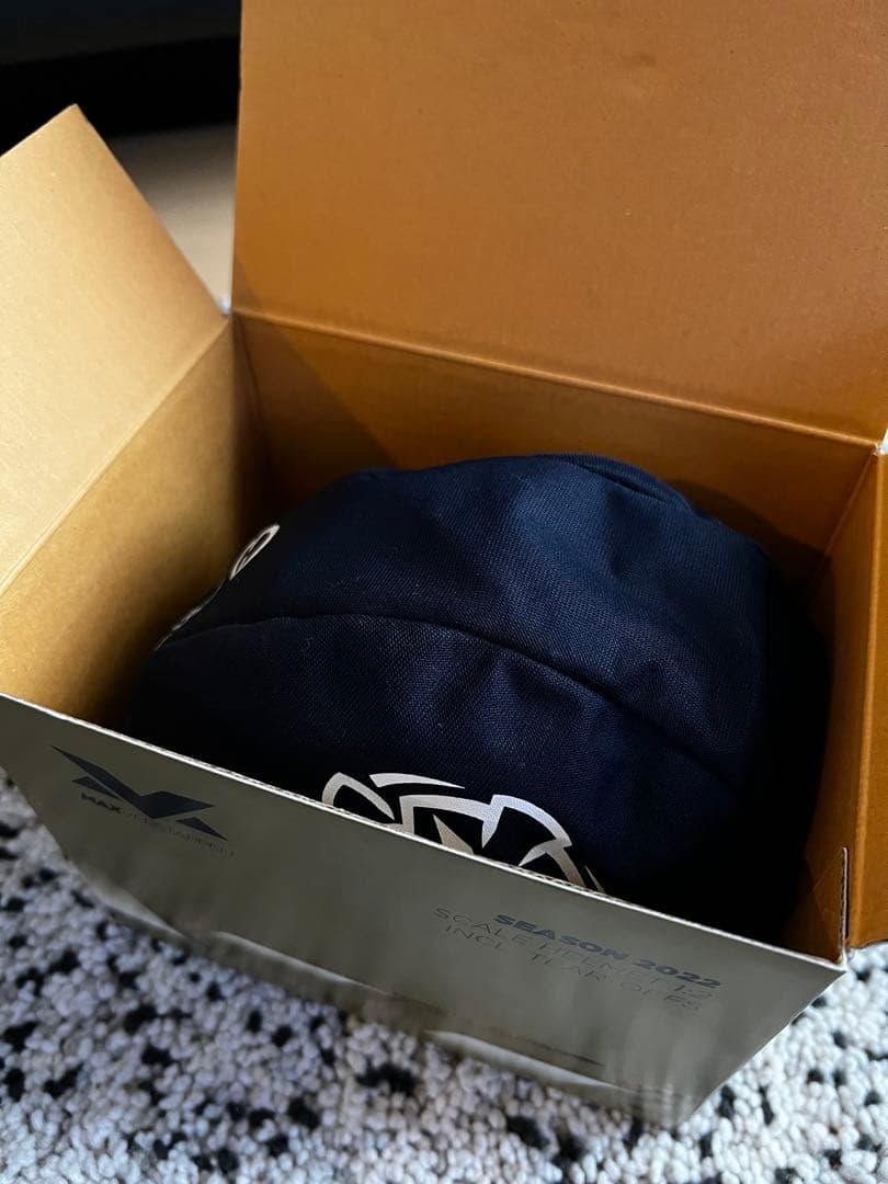 美品 1/2 マックス・フェルスタッペン 2022 本戦用 ヘルメット