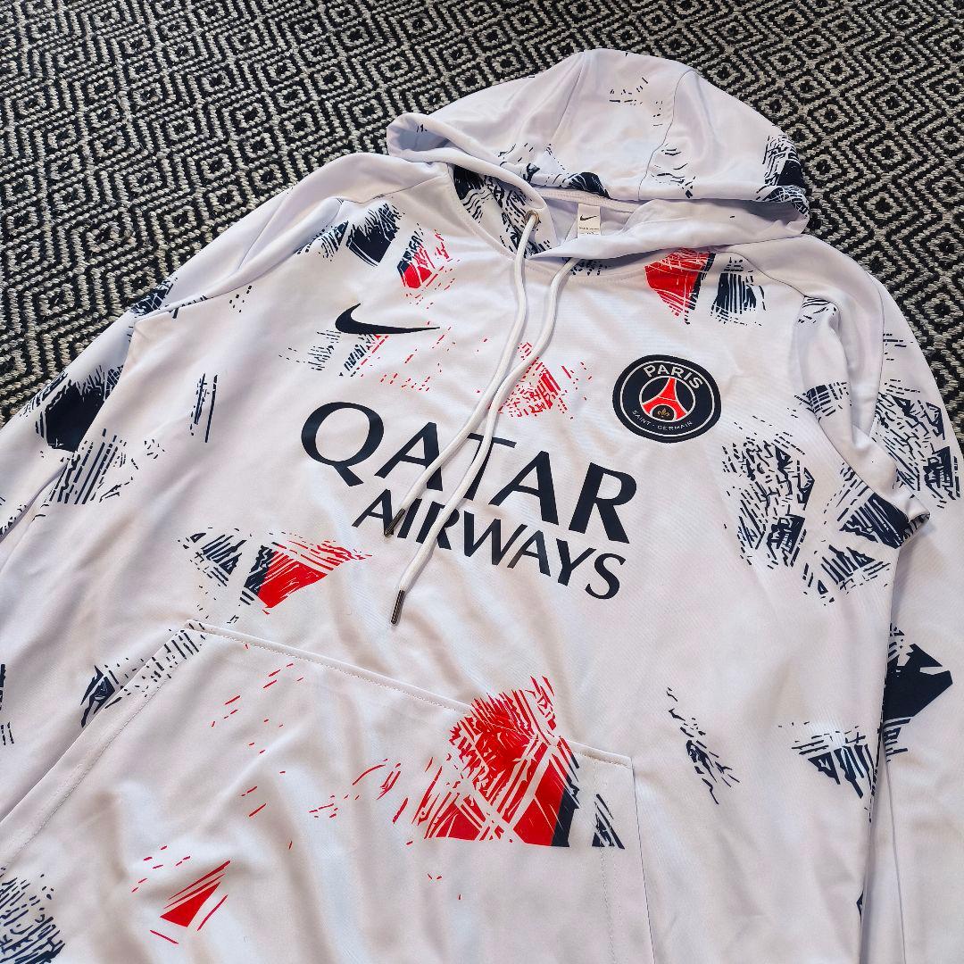 未使用　パリ・サンジェルマン　ナイキ　24/25　パーカー　ホワイト　Mサイズ