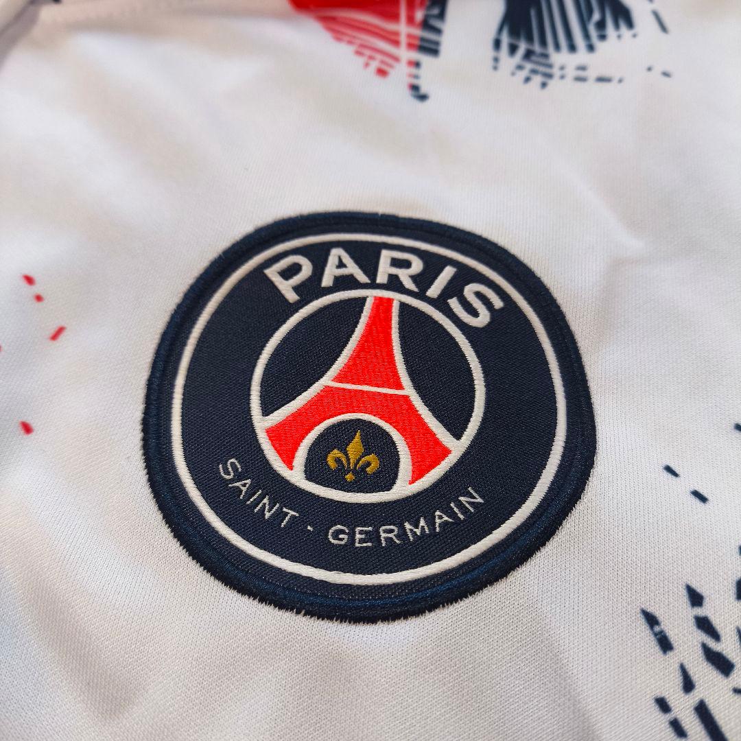 未使用　パリ・サンジェルマン　ナイキ　24/25　パーカー　ホワイト　Mサイズ
