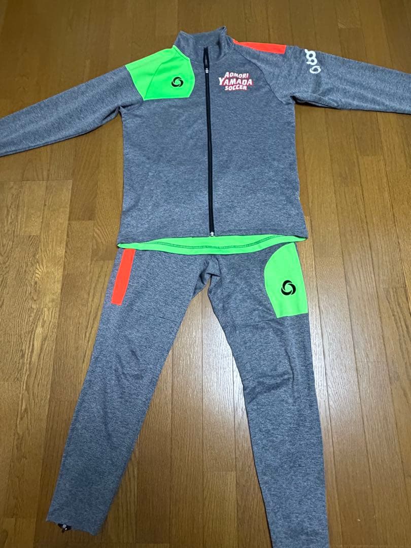 青森山田 サッカー　トレーニングウェアセット Ｌ
