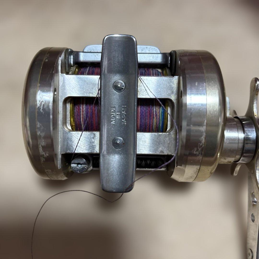 ダイワ ミリオネアCVZ 300（パワーハンドル）