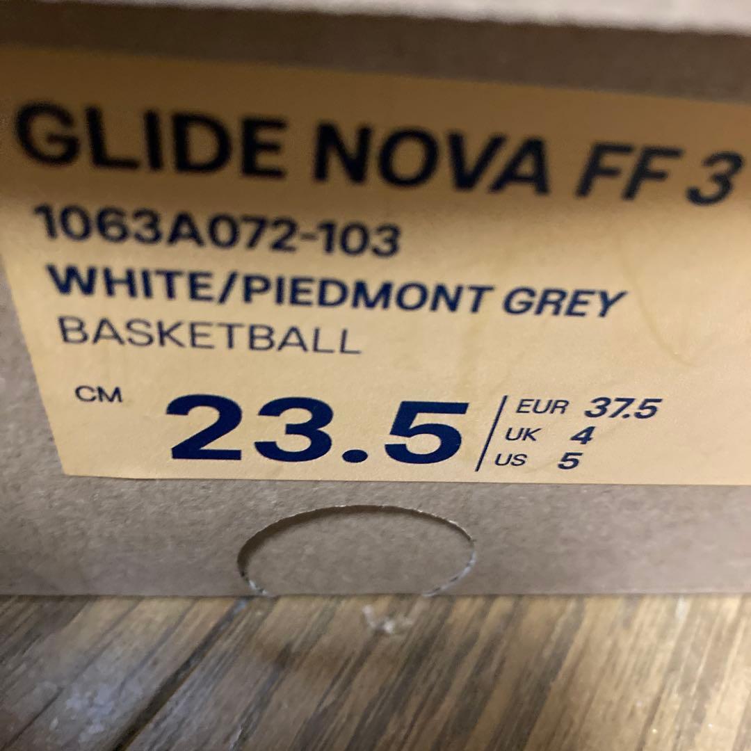 【23.5cm】asics グライドノバＦＦ3ホワイト