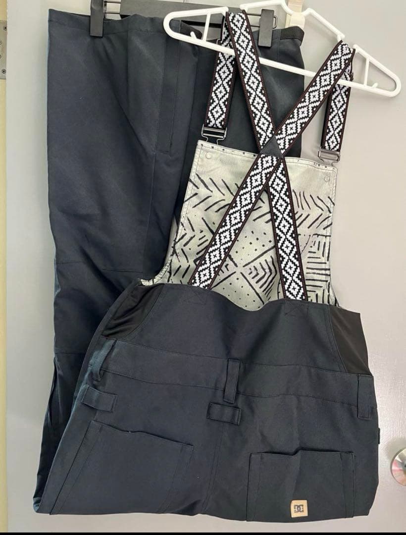 【新品未使用‼️】DC 黒 レディース メンズ スノーパンツ ブラック 黒