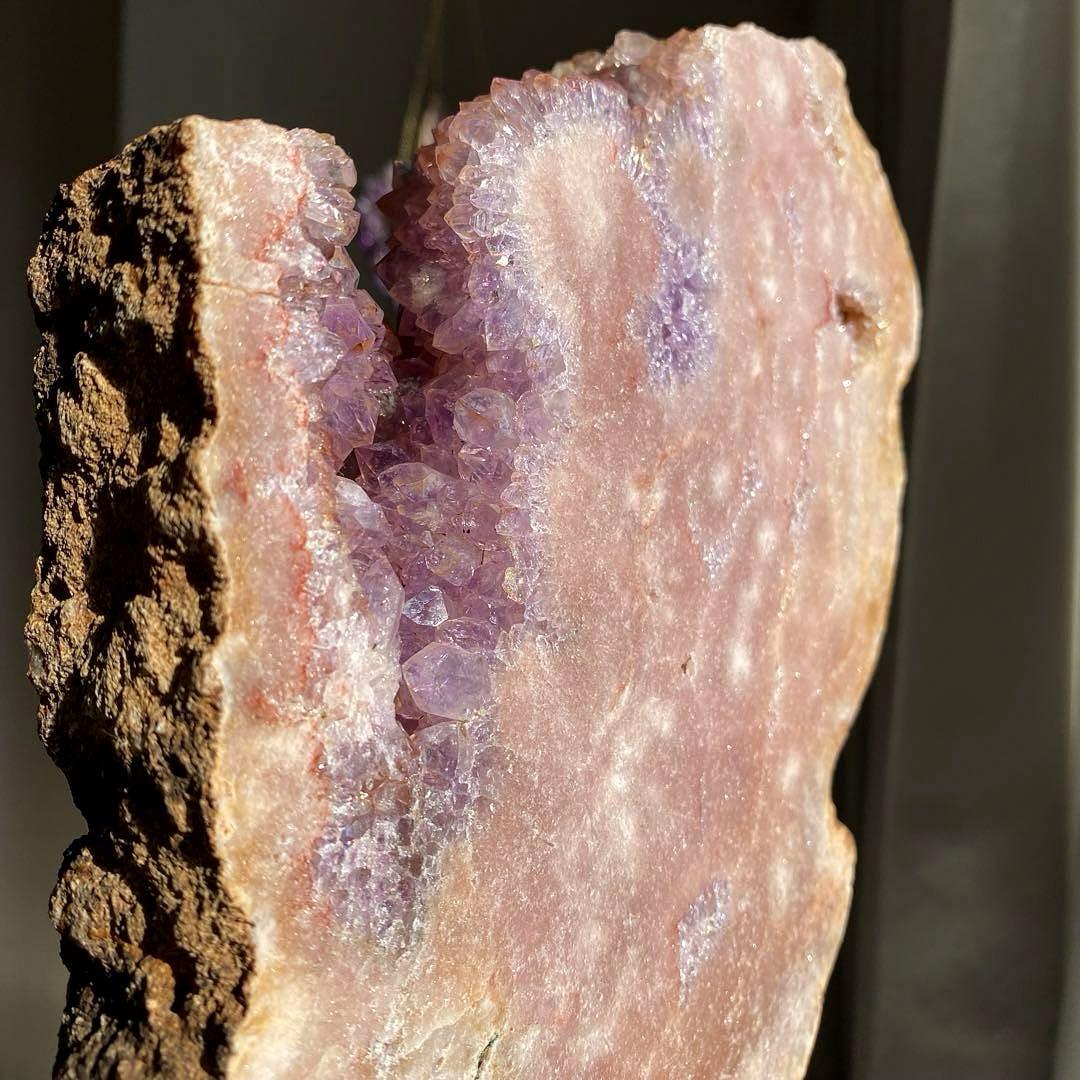 ★★★破格特価【 特大 ピンクアメジスト 原石 スラブ 約3.6kg スタンド