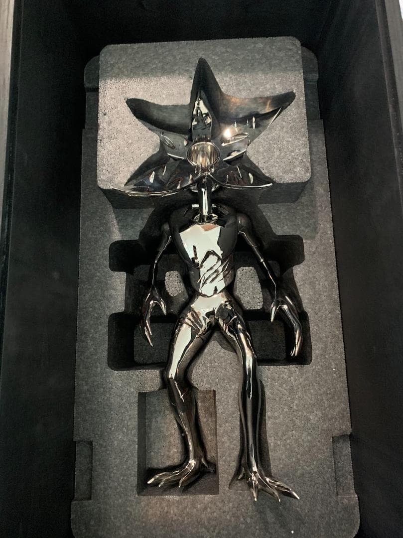 Futura Demogorgon Figure (50個限定)