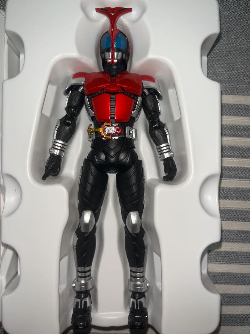 S.H.Figuarts 真骨彫製法　仮面ライダー カブト 10th