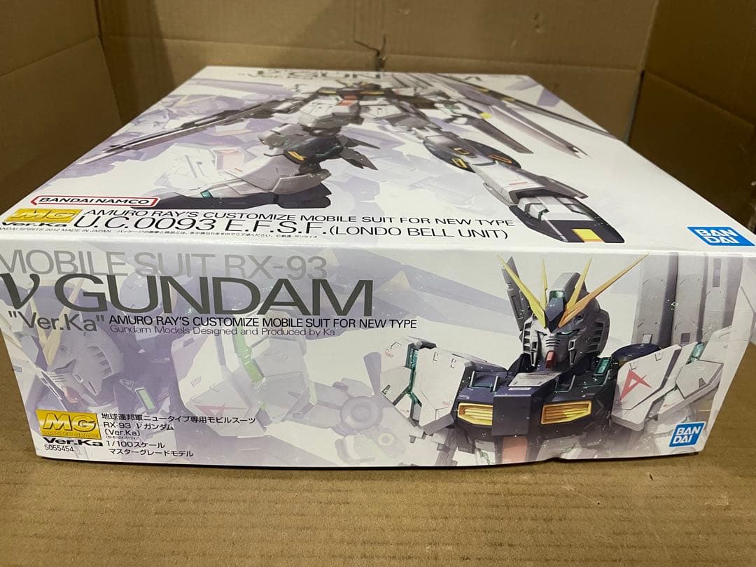 【MG】 1/100 ν Ver.ka 機動戦士 逆襲のシャア プラモデル