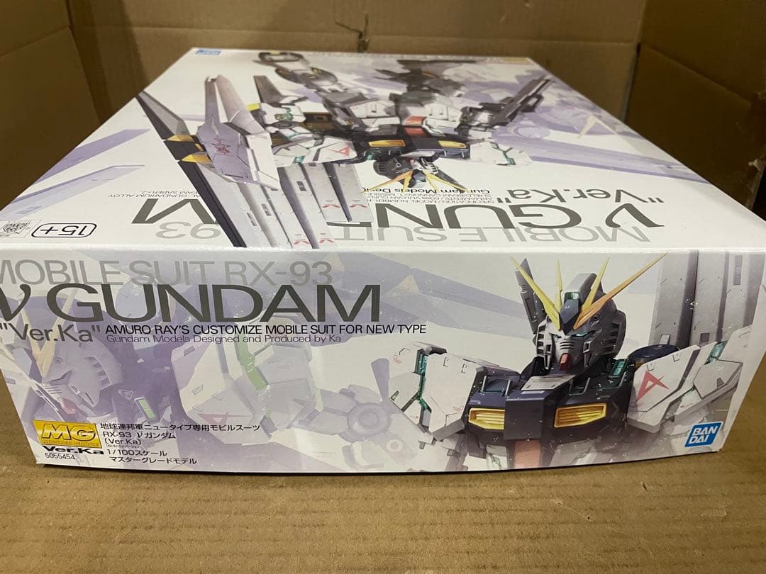 【MG】 1/100 ν Ver.ka 機動戦士 逆襲のシャア プラモデル