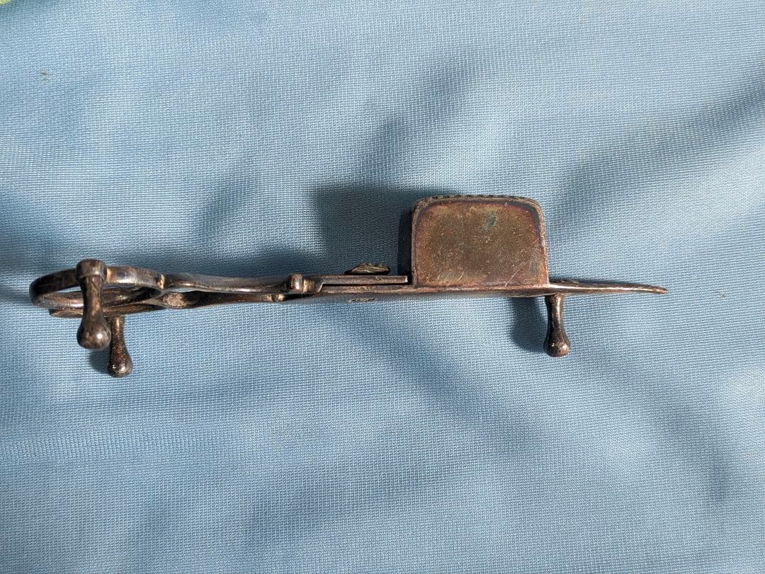 英国 アンティーク ハサミ型 ロウソク消し キャンドルスナッファー　トレー付き