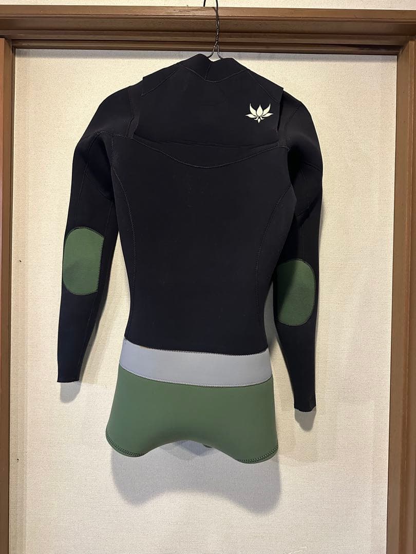 AXXEclassicレディースロングスリーブスプリングウェットスーツ