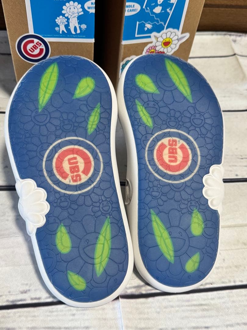 村上隆　カブス　MLB東京シリーズ　OHANA HATTAKE 花柄サンダル