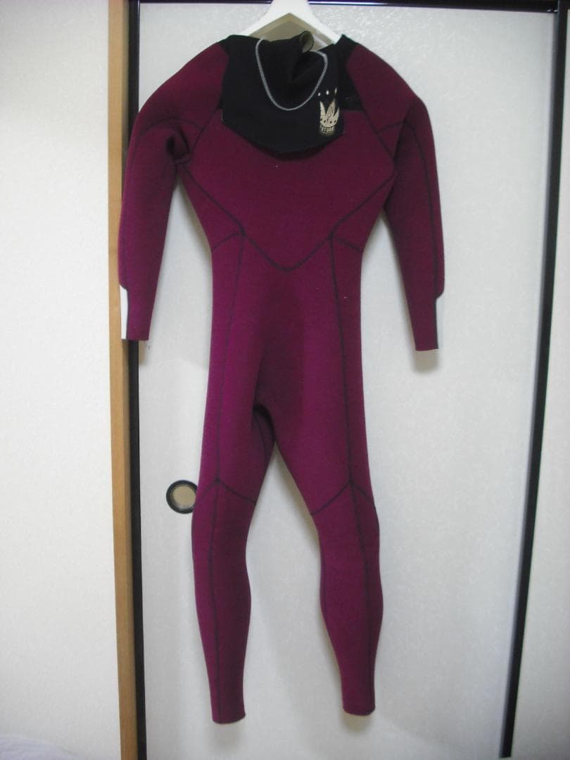 【快適に使えるセミドライ】FUTURE WAVE　ウエットスーツ　ML相当