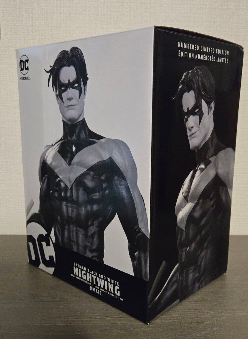 NIGHTWING BLACK&WHITE フィギュア バットマン BATMAN