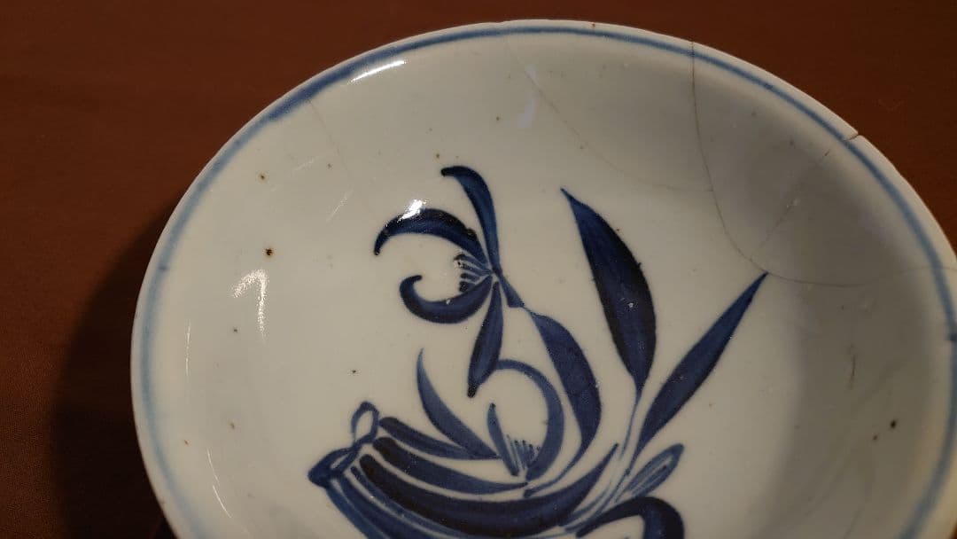 李朝　白磁　古染付　染付　華の図　朝鮮陶器　１客