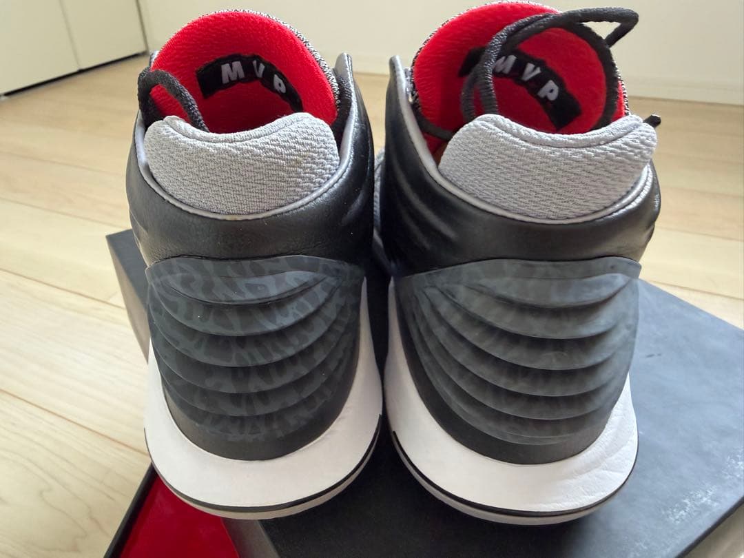 シューズ(男性用) Air Jordan32