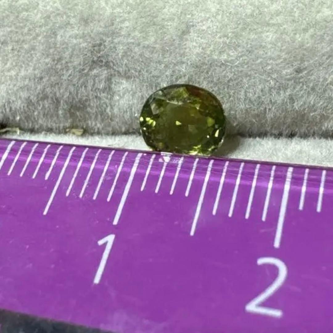 天然グリーンサファイア　0.840ct
