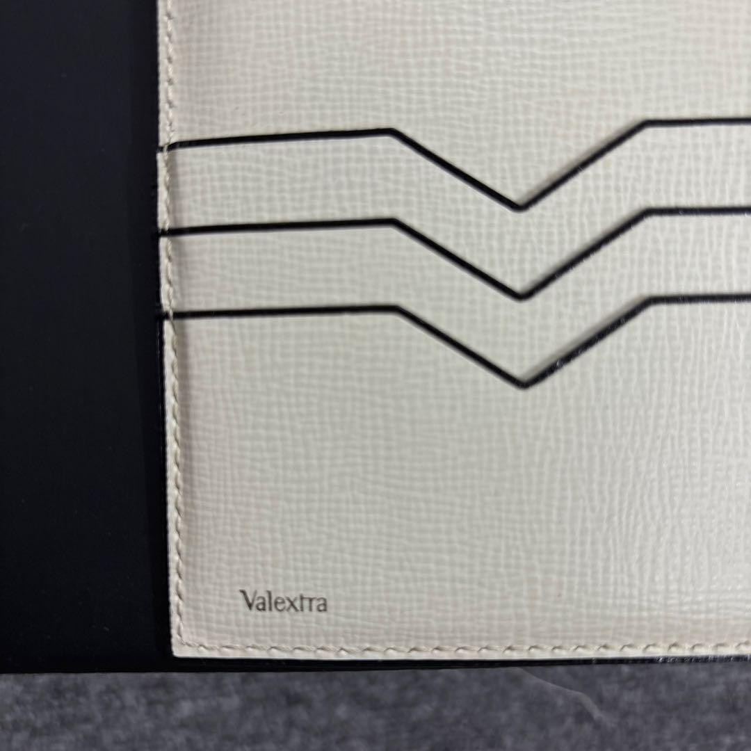 valextra パスポートケース