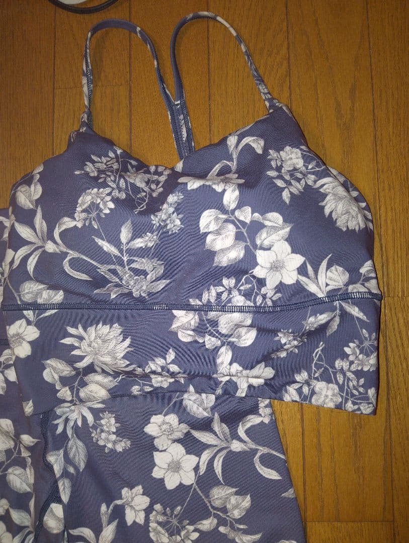 SUKALAスカーラボタニカルガーデンMサイズ（ブラトップ＆レギンス）セット