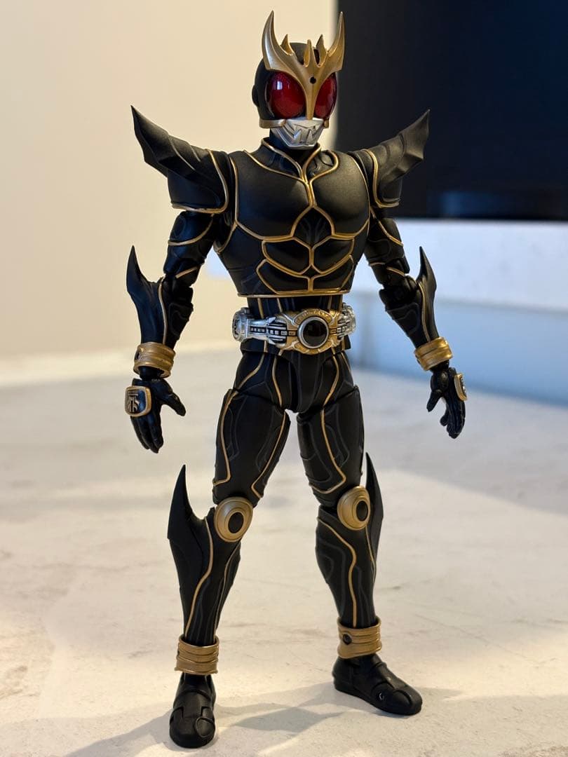 真骨彫　クウガ　アルティメットフォーム