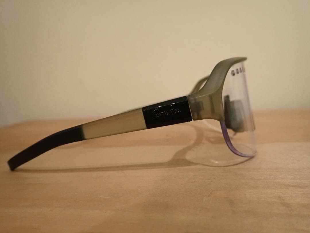 Rapha エクスプロアサングラス　Olive Green/Deep Olive