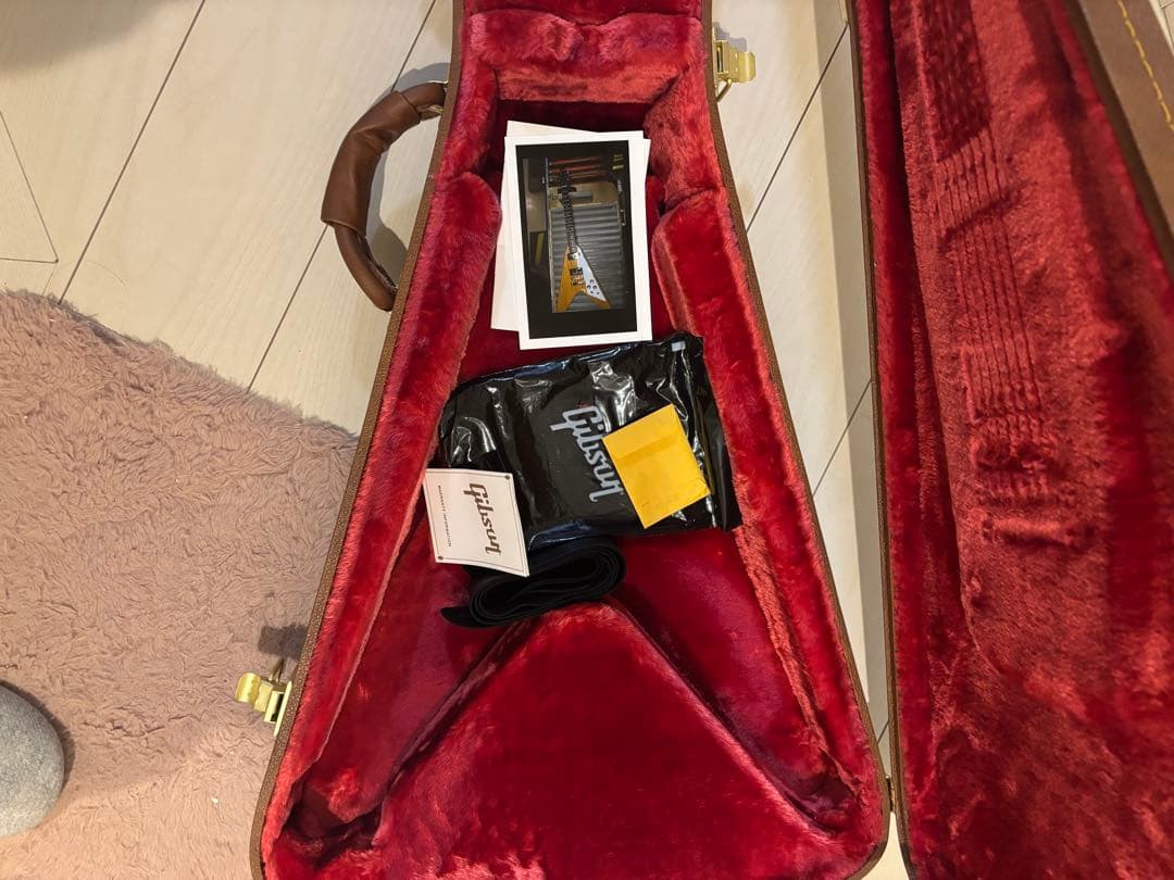 ギブソン　フライングV Gibson Flying V アンティークナチュラル