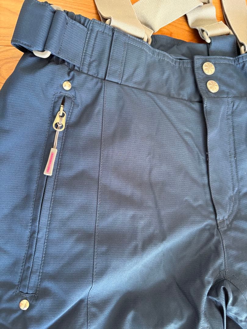 新品　スノーボードウェア Mサイズ　レディース　花柄